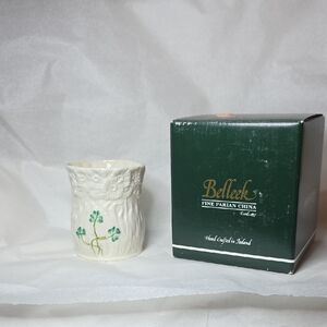 Belleek Cream Daisy Candle Votive Millennium 2000 Stamp